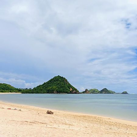Ayu Homestay Kuta  외부 사진